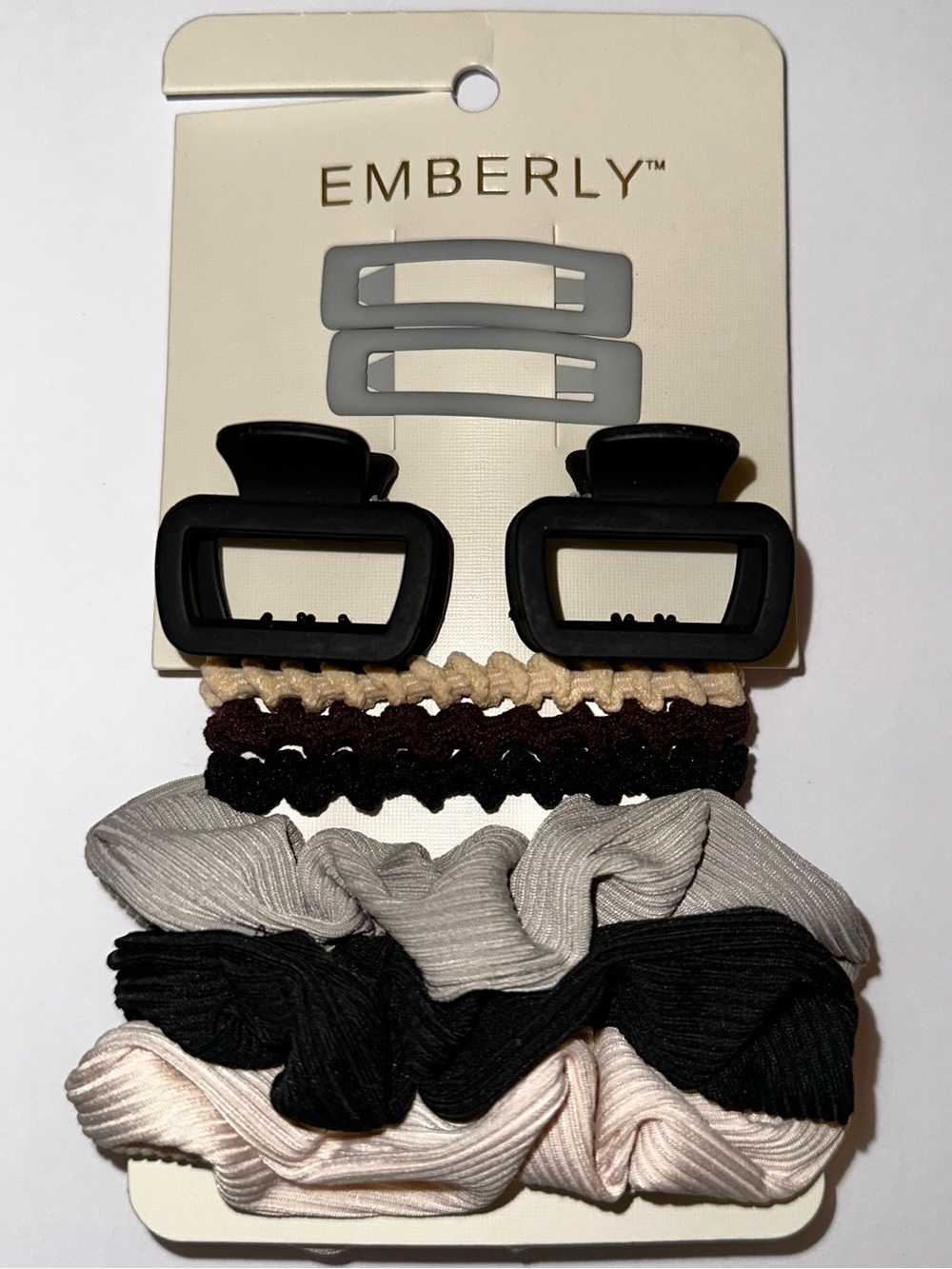 EMBERLY Assorted Hair Accessory Set with Claw Clips, Hair ties and Scrunchies